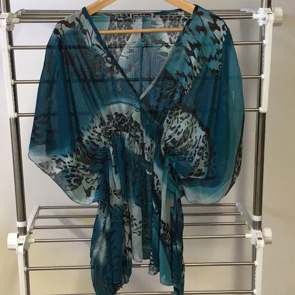 Molokai Tops - Molokai pretty green butterfly print sheer blouse
